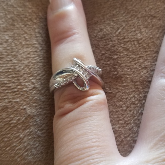 Diamond ring - Picture 4 of 4